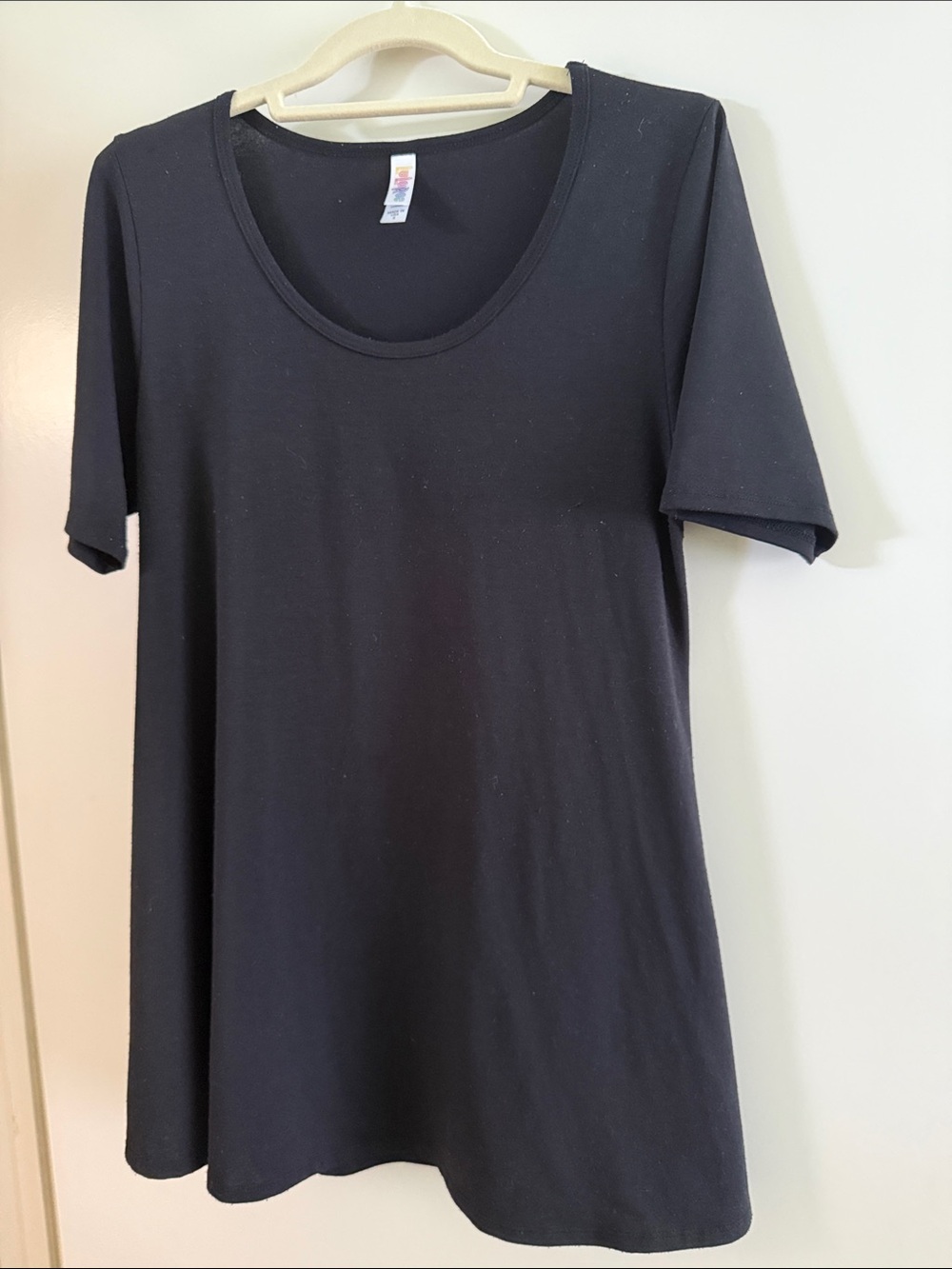 LuLaRoe Black Scoop Neck Short Sleeve Top